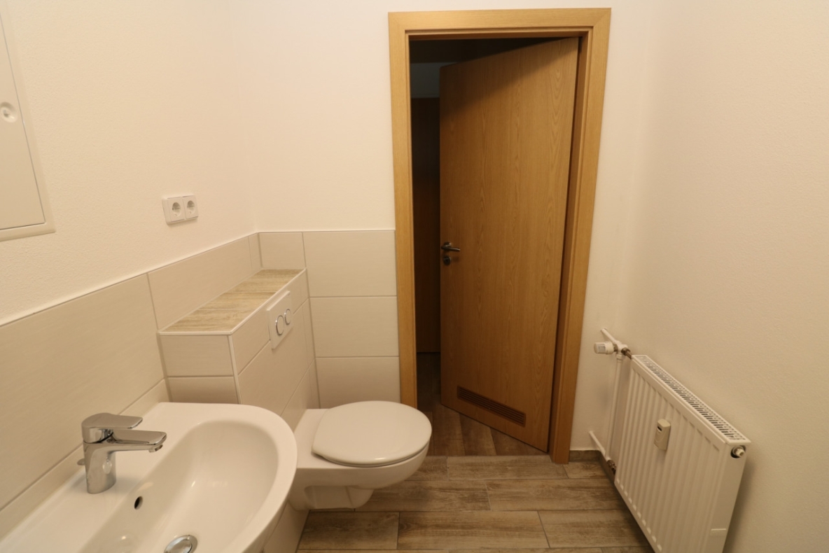 4-Raum-Erdgeschosswohnung mit bodengleicher Dusche & Balkon...einfacher gehts nicht!!! - Beispiel Bad mit Dusche