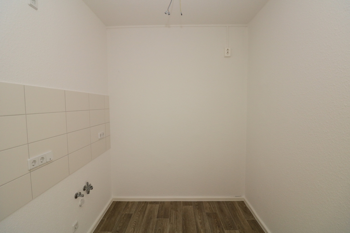 Ohne dich schlaf ich heut Nacht nicht ein…moderne 3-RW mit Wanne u. Balkon!!! - Beispiel Küche