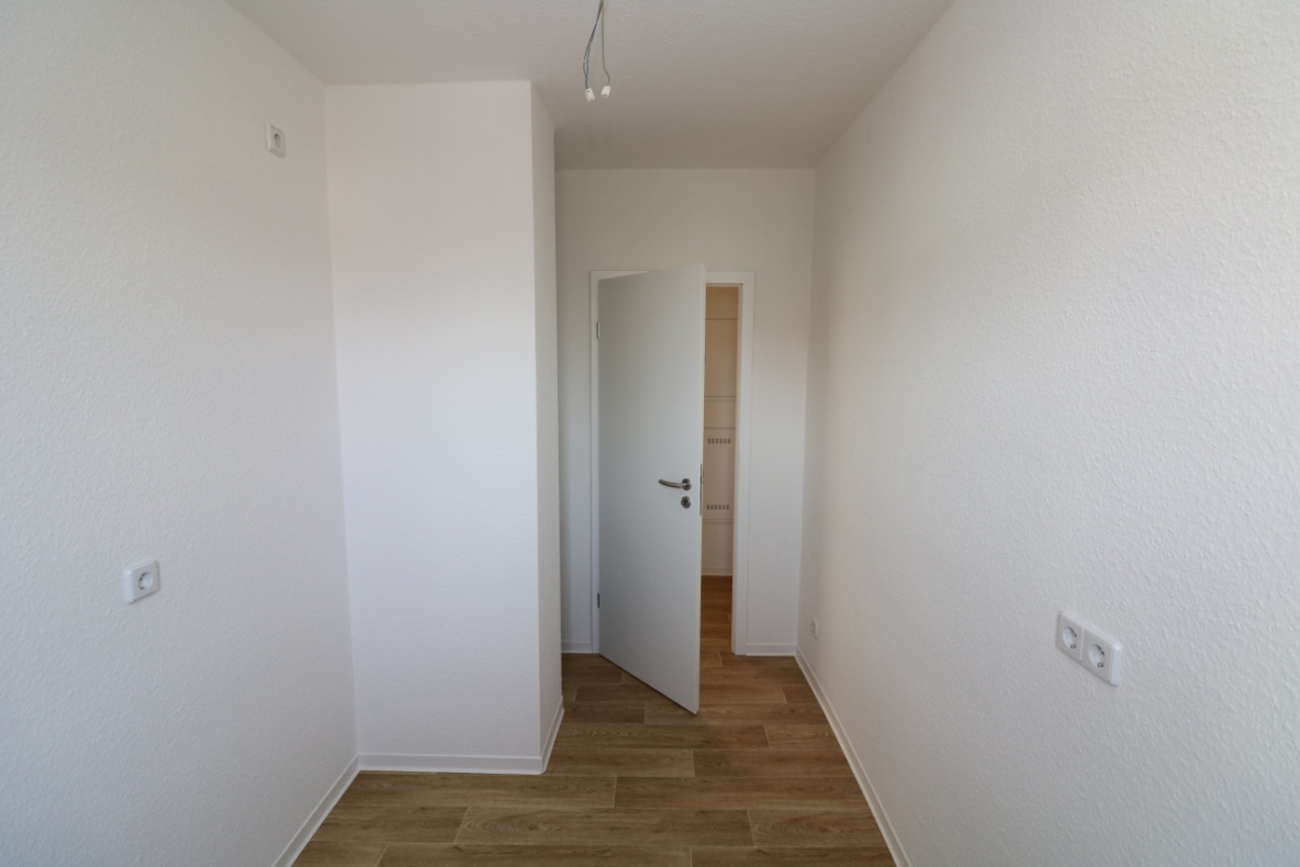 EG-Wohnung mit bodengleicher Dusche...da freuen sich nicht nur die Umzugshelfer! - Küche