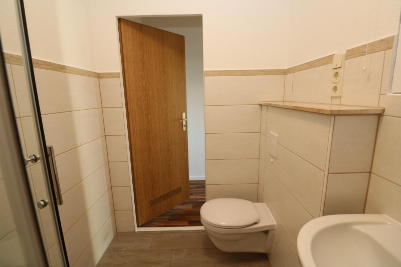 Ein großes Schnäppchen! - Großzügige 3-RW mit 2 Balkonen!!! - Bad mit Dusche