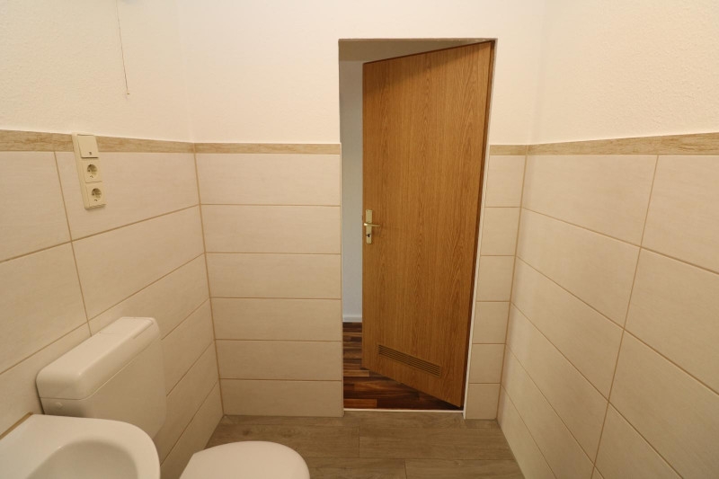 Ein großes Schnäppchen! - Großzügige 3-RW mit 2 Balkonen!!! - Bad mit Wanne