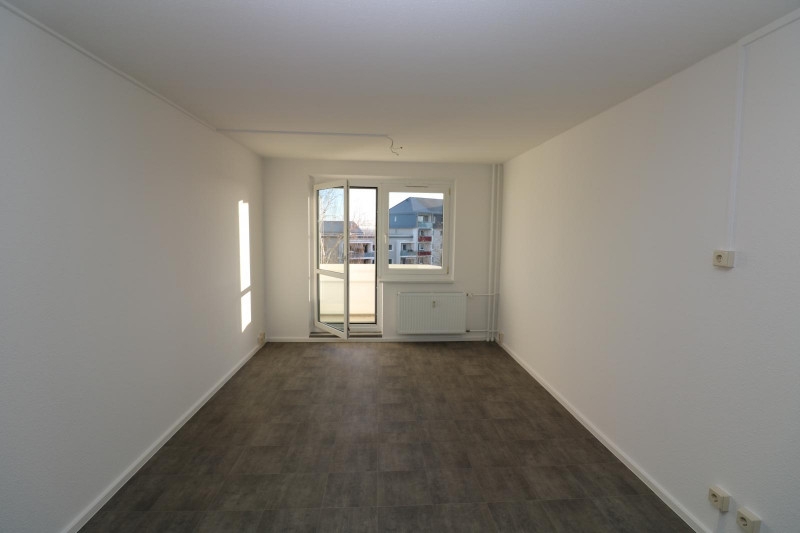 Ein großes Schnäppchen! - Großzügige 3-RW mit 2 Balkonen!!! - Küche