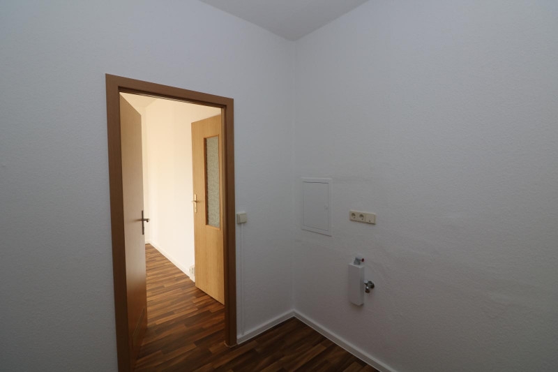 Ein großes Schnäppchen! - Großzügige 3-RW mit 2 Balkonen!!! - Hauswirtschaftsraum