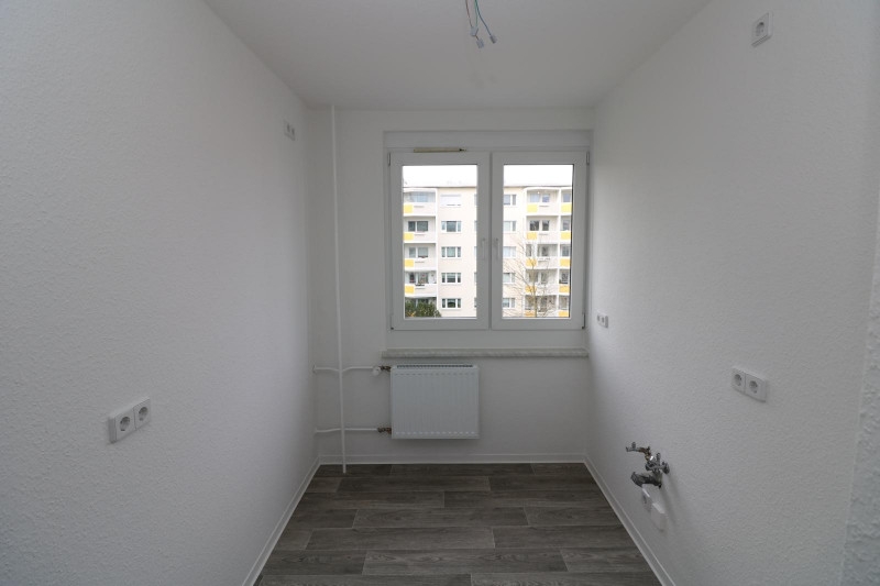 Familienträume XXL...große 4-RW mit 2 Badezimmern, Wanne & Dusche!!! - Küche