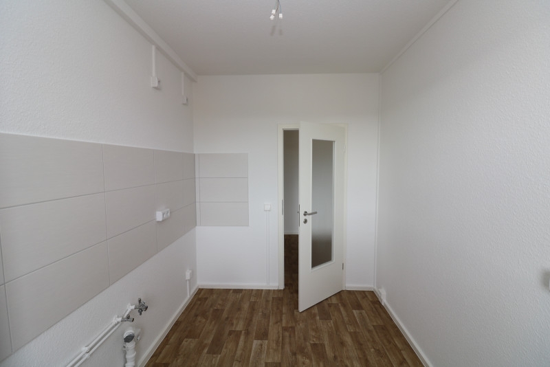 Hoch hinaus in eine moderne 2-RW...mit dem Aufzug kein Problem!!! - Küche