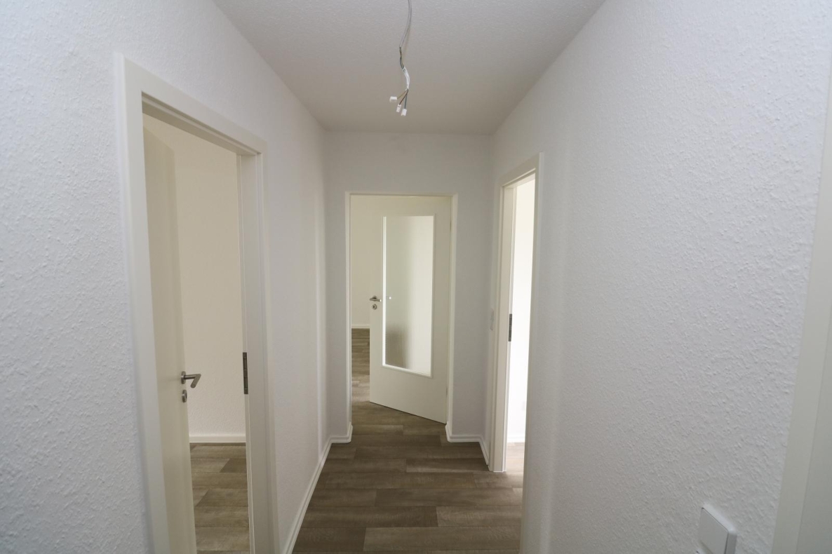 *Frühlingsgefühle* Modernisierte 3RW inkl. Balkon - Flur