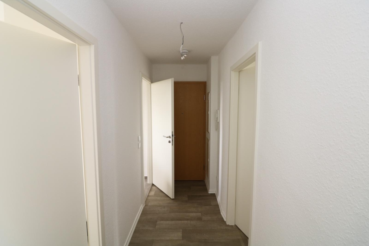 *Frühlingsgefühle* Modernisierte 3RW inkl. Balkon - Flur