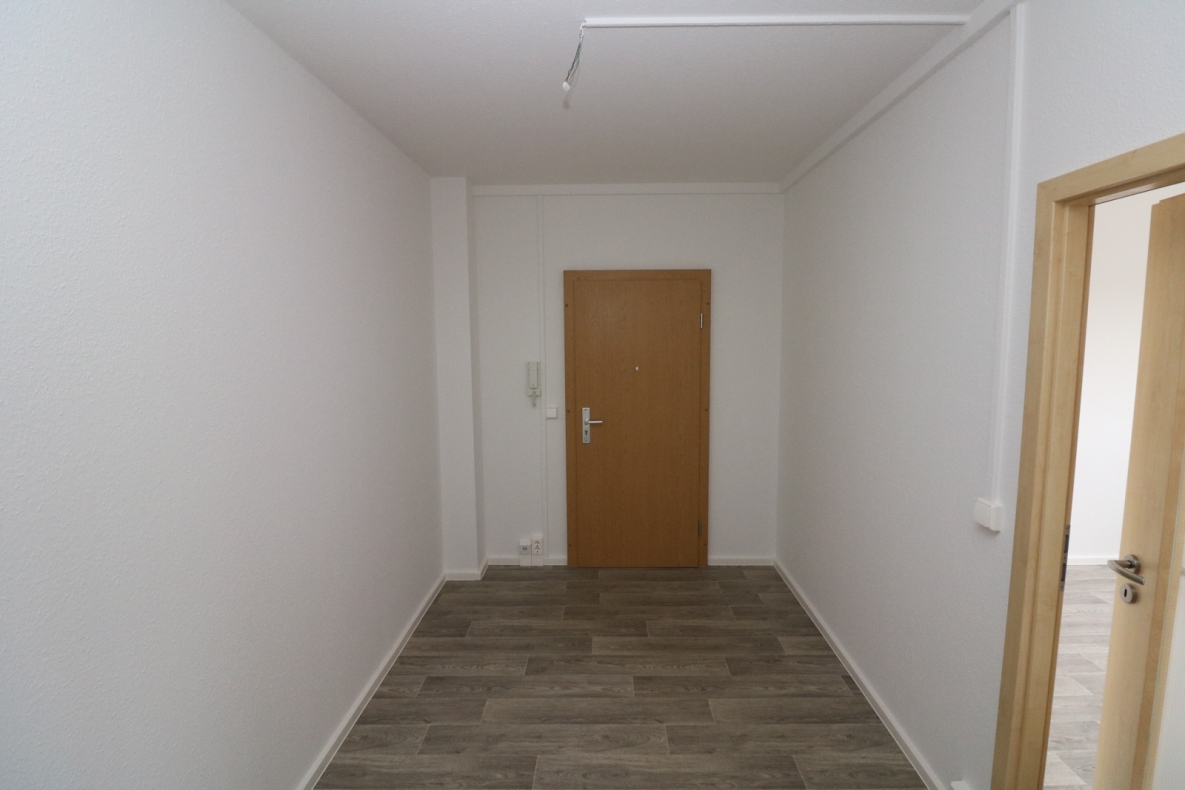 Ich hab´geträumt von dir - großzügige 3RW mit modernisiertem Wannenbad - Flur