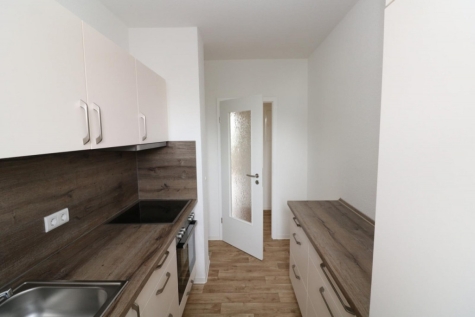 Kocharena…neu sanierte 2-RW mit Einbauküche & Dusche!!!, 09599 Freiberg, Karl-Günzel-Straße 11