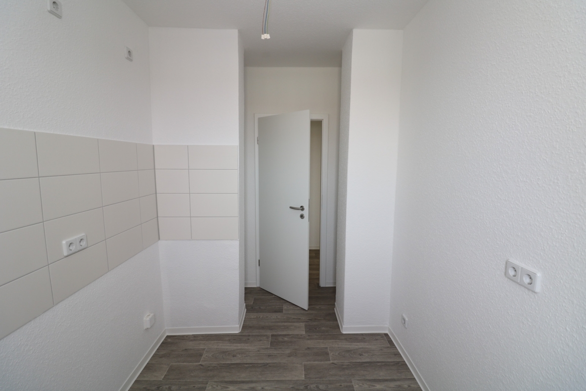 Flieg mit mir zu den Sternen…helle 3-RW mit Wanne u. Balkon!!! - Beispiel Küche