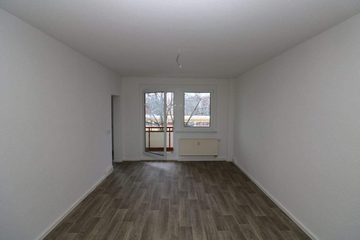 Für Dusch-Verliebte…neu sanierte 3-RW mit Dusche & Balkon!!! - Beispiel Wohnzimmer