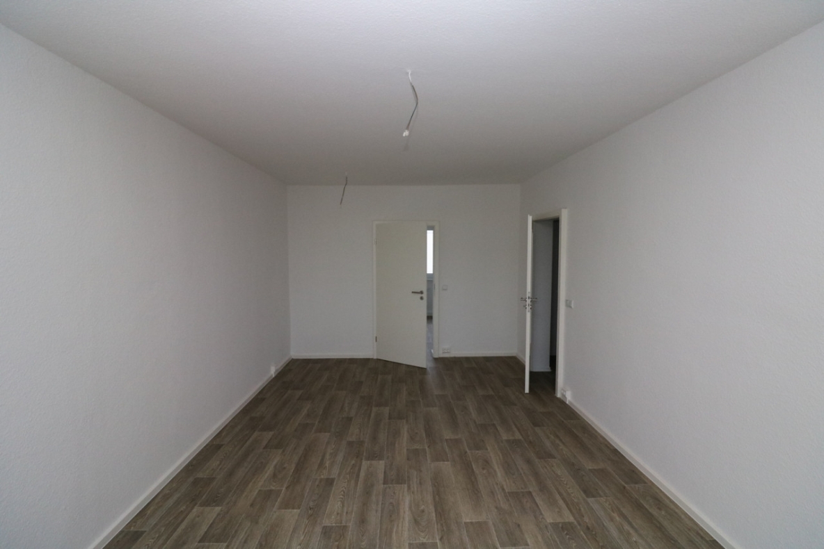 Für Dusch-Verliebte…neu sanierte 3-RW mit Dusche & Balkon!!! - Beispiel Wohnzimmer