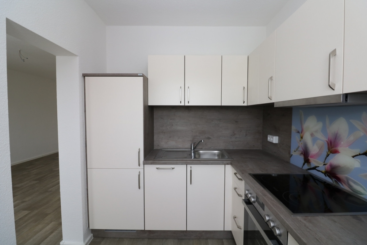 Happy hour, mitten in der Nacht...3-RW mit Einbauküche, Dusche & Balkon!!! - Beispiel Küche