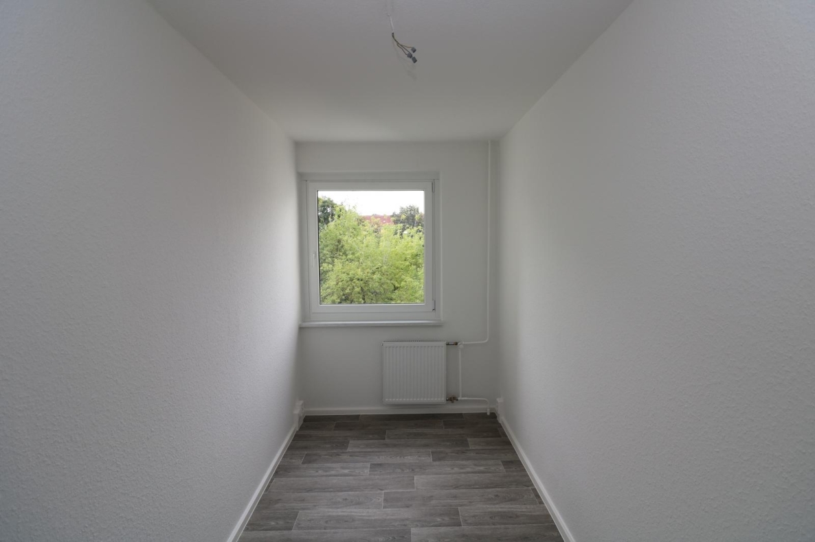 Schaumparty im modernen Wannenbad...helle 3-RW mit Wanne u. Balkon!!! - Kinderzimmer