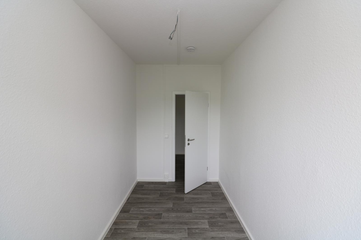 Schaumparty im modernen Wannenbad...helle 3-RW mit Wanne u. Balkon!!! - Kinderzimmer