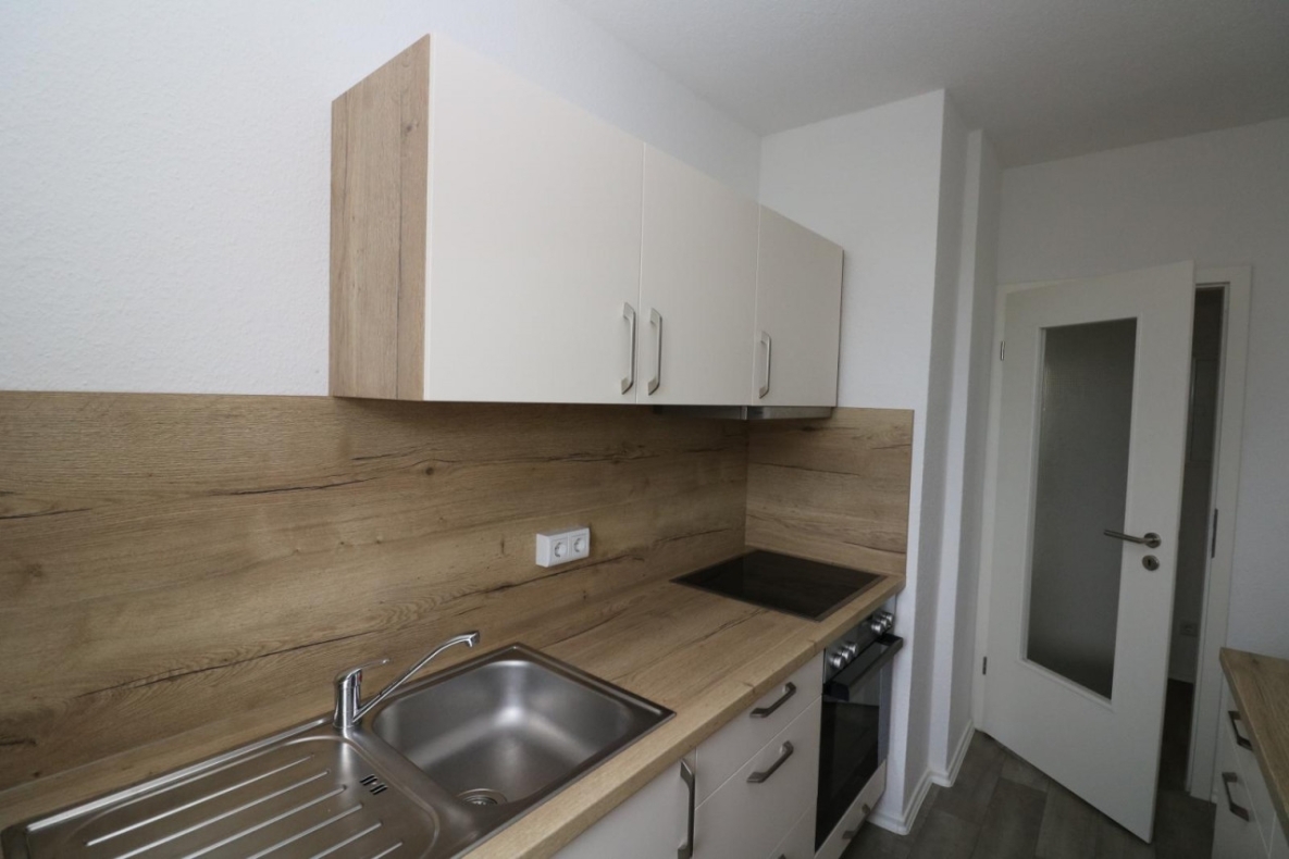 Hier kocht der Chef noch selbst…moderne 2-RW mit Einbauküche & Dusche - Beispiel Küche