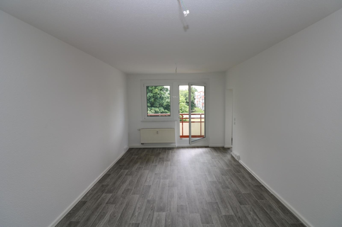 Auf Tauchstation im neu sanierten Wannenbad...3-RW mit Wanne u. Balkon!!! - Beispiel Wohnzimmer