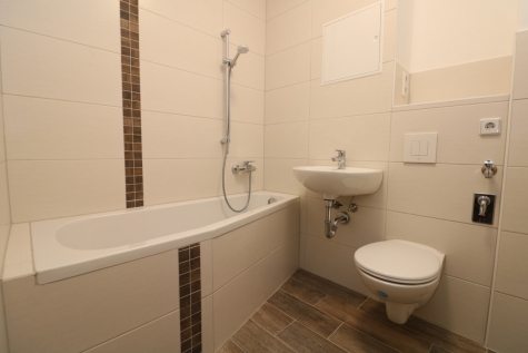 Schaumparty im modernen Wannenbad…3-RW mit Wanne & Balkon!!!, 09599 Freiberg, Tschaikowskistraße 33