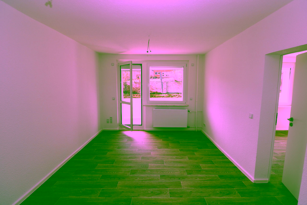 Jackpot! Gemütliche 2RW mit Dusche und Balkon im EG! - Wohnzimmer