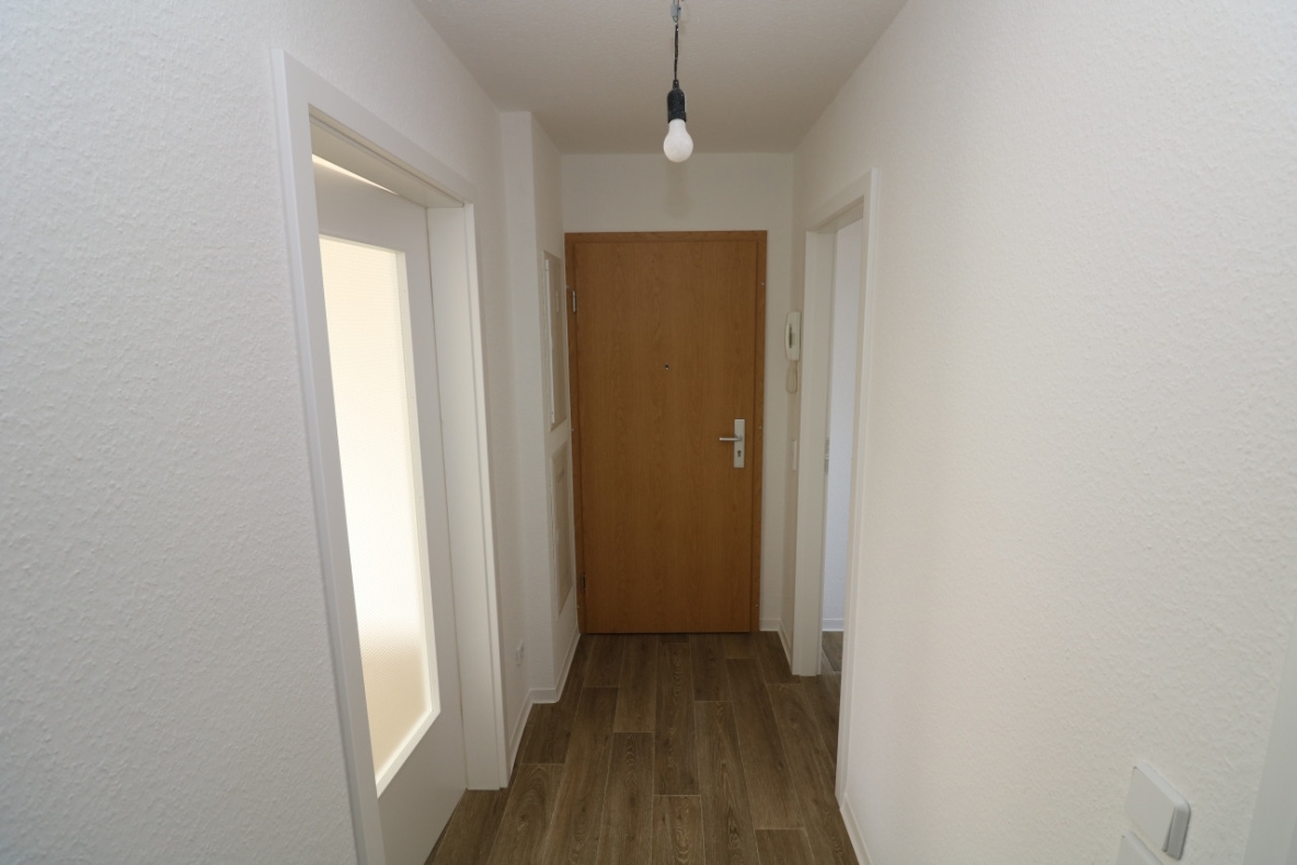 Kurzexposé 110/39/103 - Flur