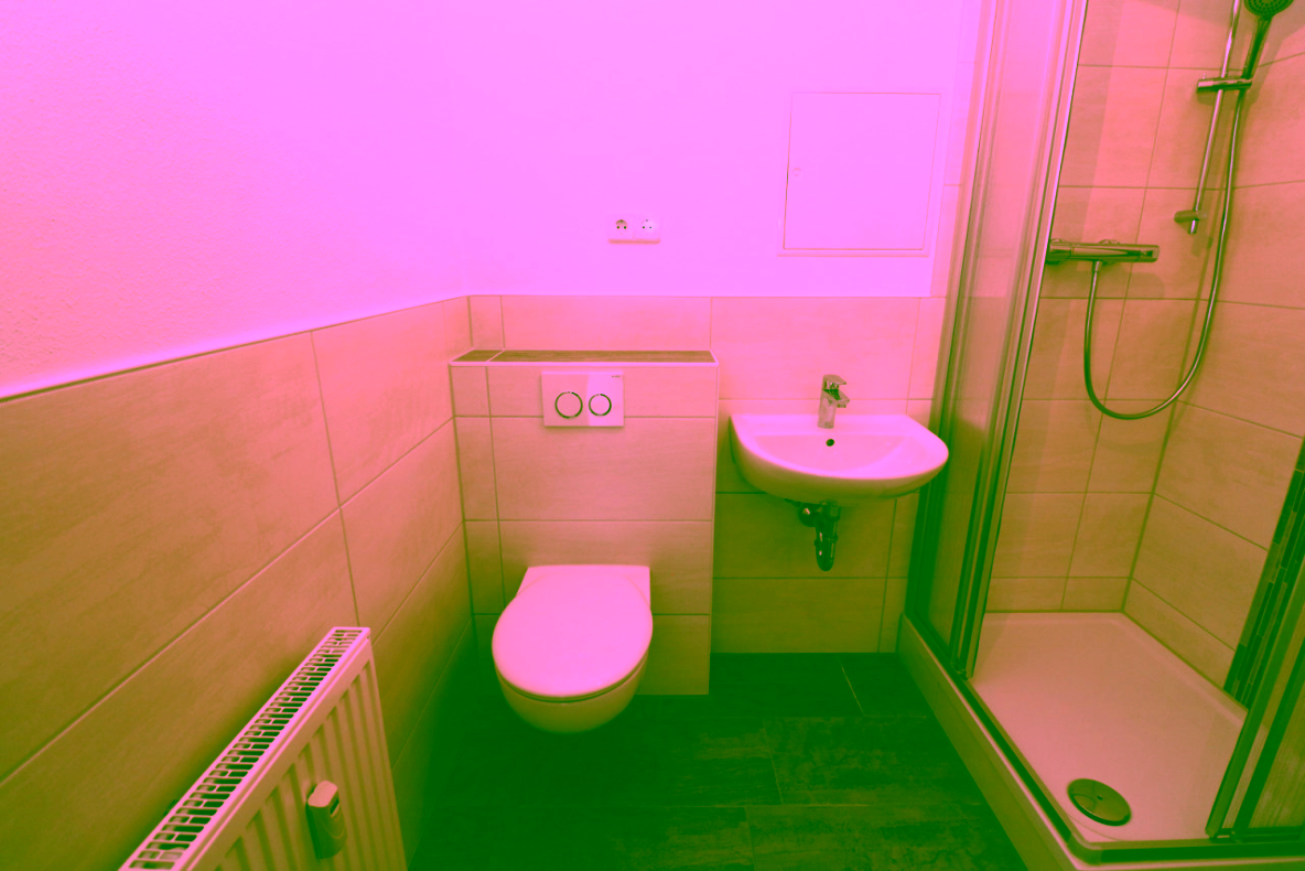 Copilot gesucht…tolle 1-RW mit Dusche & Balkon!!! - Bad mit Dusche
