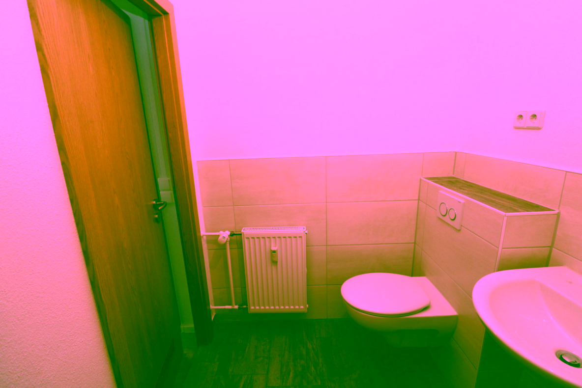 Copilot gesucht…tolle 1-RW mit Dusche & Balkon!!! - Bad mit Dusche
