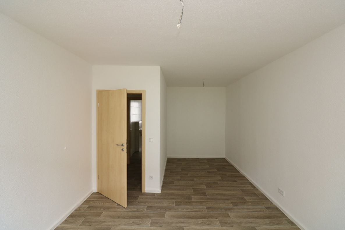 XXL Hoch drei...Etagen-Wohnung mit Wanne, Dusche, Gäste-WC u. 2 Balkonen!!!! - Beispiel Schlafzimmer