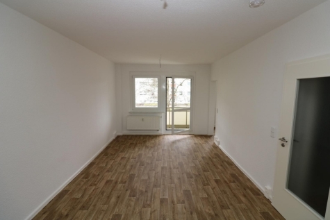 Hulapalu…greif einfach zu…tolle 3-RW mit Wanne & Balkon!!!, 09599 Freiberg, Tschaikowskistraße 29