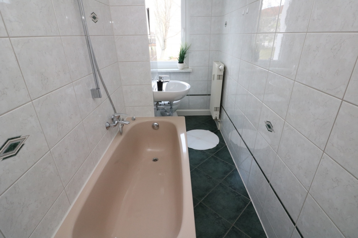 Diese Rechnung geht auf…günstige 2-RW mit Wanne!!! - Bad