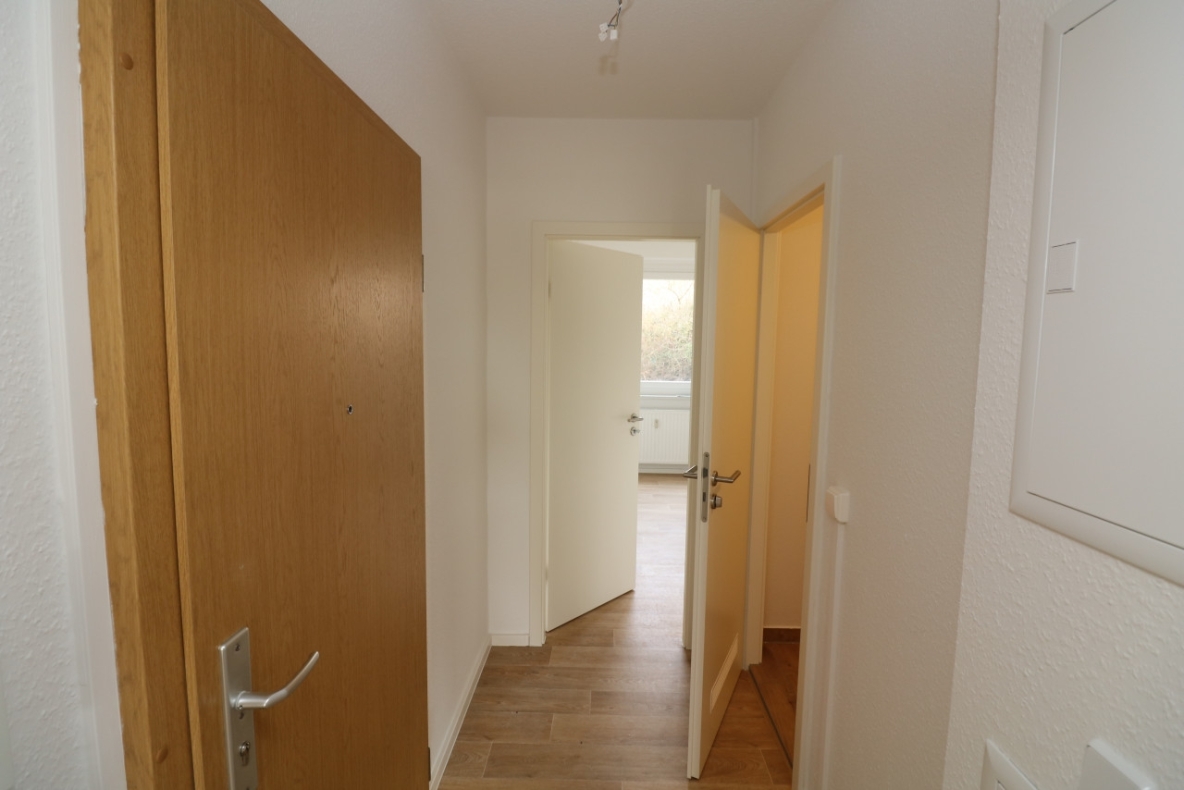 Kurzexposé 319/620/101 - Flur