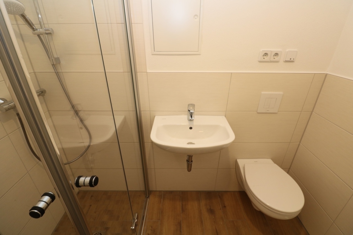 Kurzexposé 319/620/101 - Bad mit Dusche