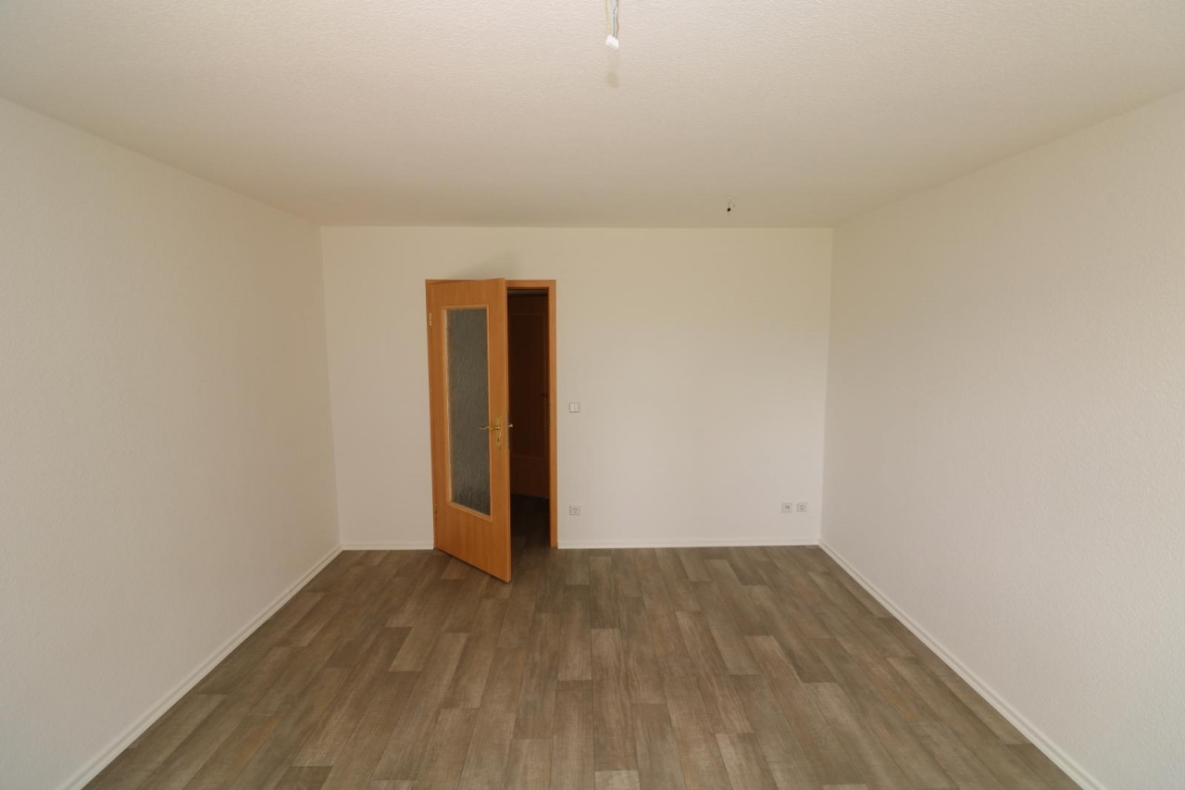 Schaumparty im modernen Wannenbad...3-RW mit Wanne & Balkon!!! - Beispiel Wohnzimmer