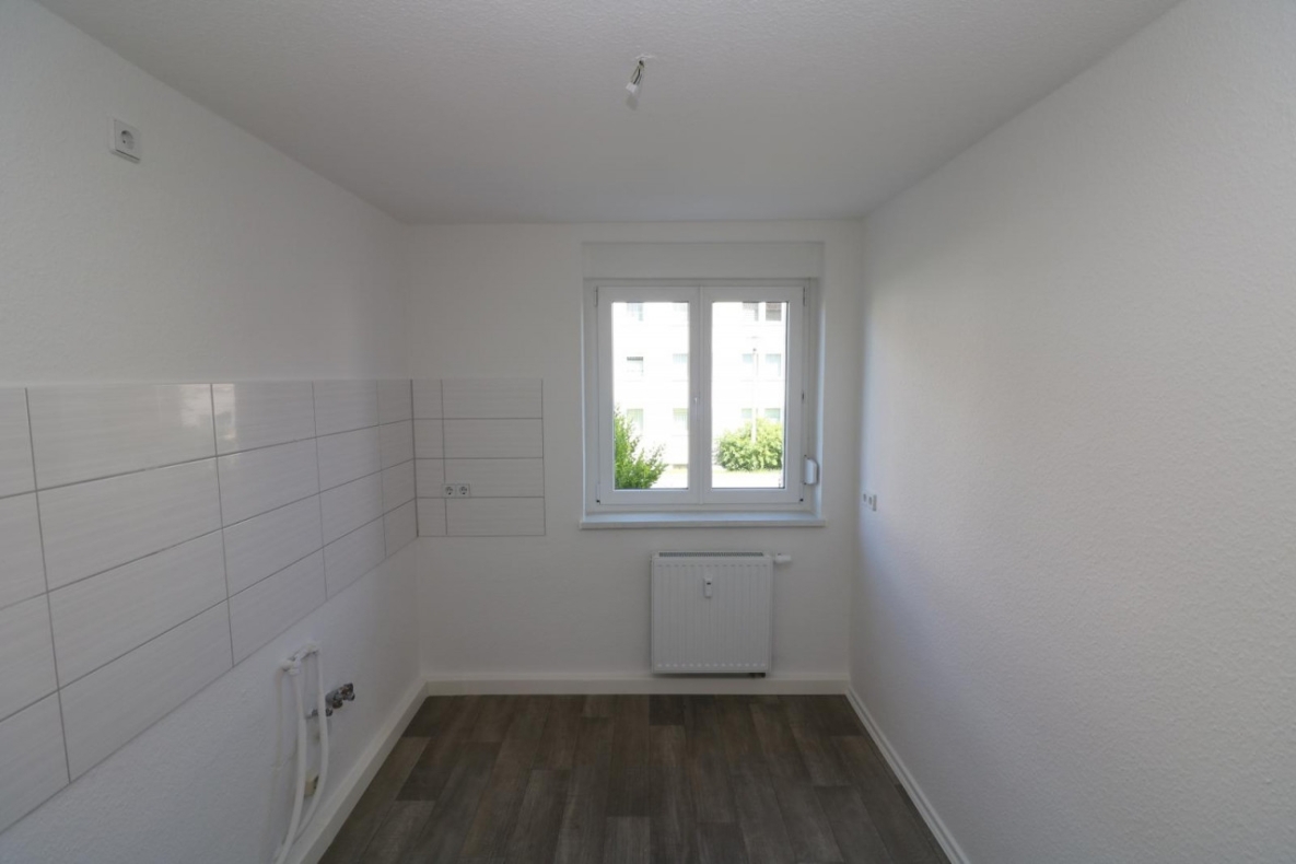 Schaumparty im modernen Wannenbad...3-RW mit Wanne & Balkon!!! - Beispiel Küche