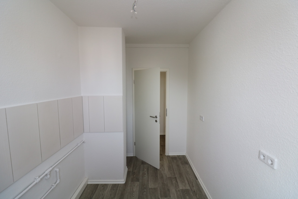 Immer auf der Sonnenseite...helle 2-RW mit Wanne & Balkon!!! - Küche