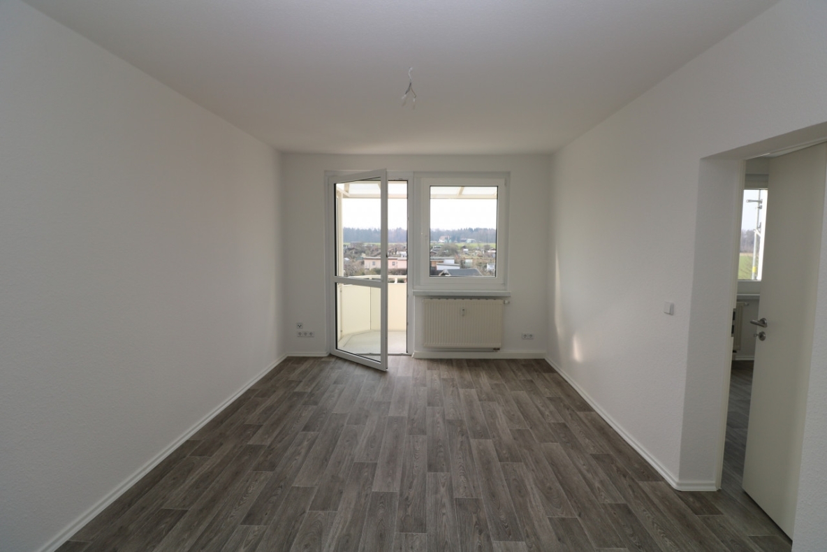 Immer auf der Sonnenseite...helle 2-RW mit Wanne & Balkon!!! - Wohnzimmer