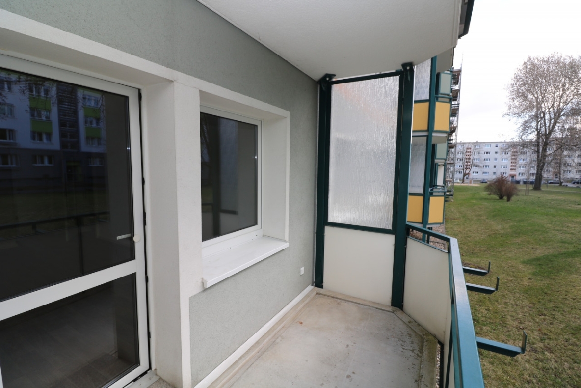 EG-Wohnung mit bodengleicher Dusche & Balkon...da freuen sich nicht nur die Umzugshelfer! - Balkon