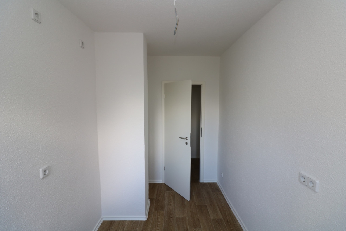 EG-Wohnung mit bodengleicher Dusche & Balkon...da freuen sich nicht nur die Umzugshelfer! - Küche