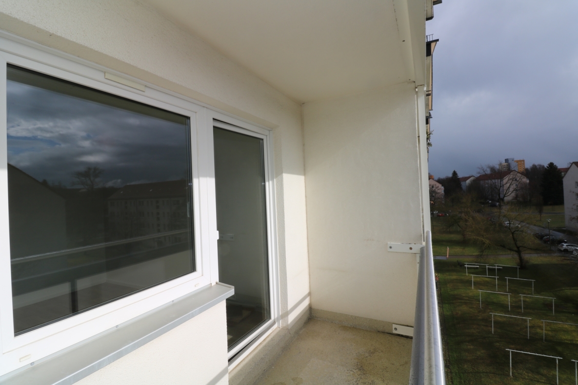 3...2...1...meins...neu sanierte 3-RW mit Wanne u. Balkon!!! - Beispiel Balkon