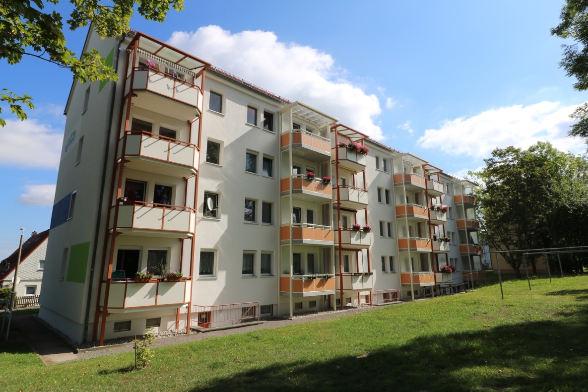 Wozu viele Treppen steigen? Neu sanierte Erdgeschosswohnung mit Blick ins Grüne! - Max-Roscher-Straße 2-6